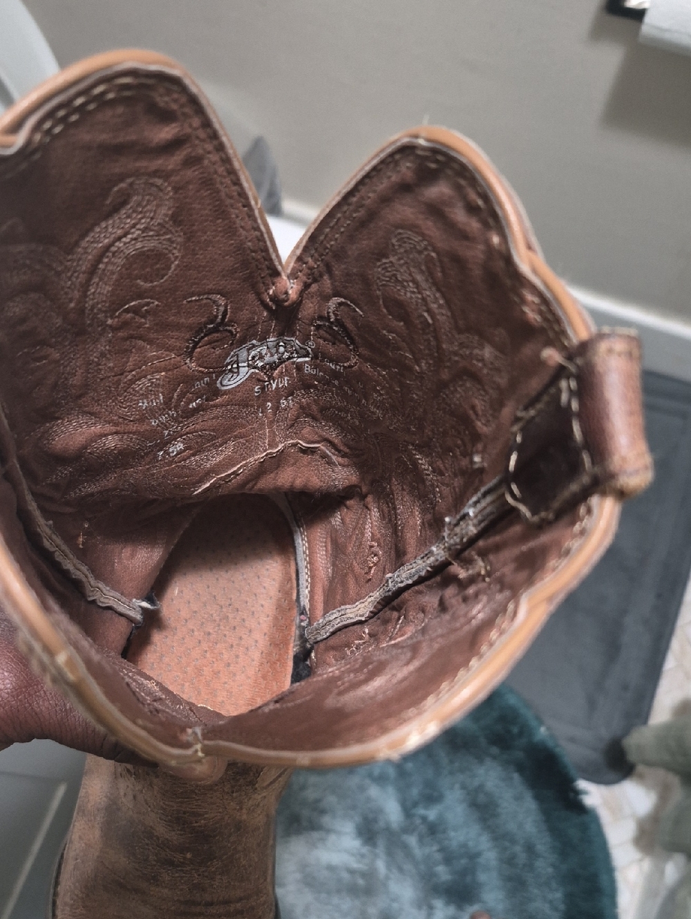 Justin Boots Brown Leather Western Cowboy Boots - Picture 12 of 12